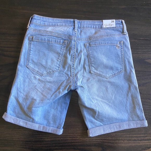 Jessica’s Simpson Maxwell Bermuda Denim Jean Short - Picture 2 of 7